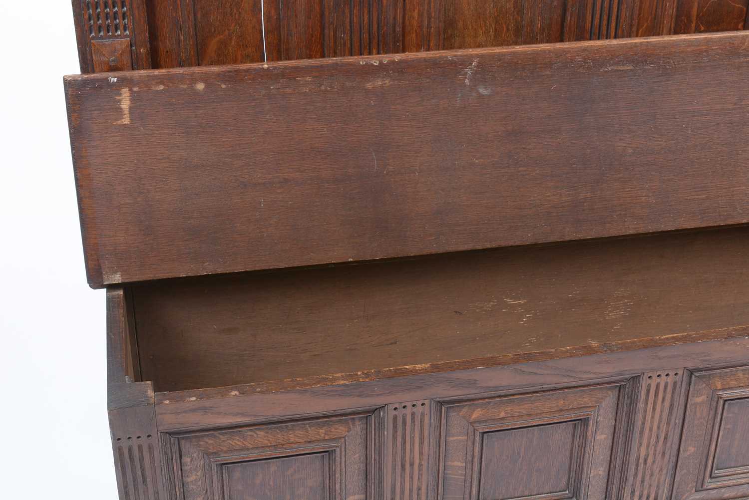 A 19th century Victorian oak hall seat / settle - Image 5 of 8