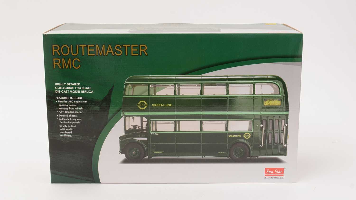 Sunstar highly detailed 1:24 scale diecast model replica of the Routemaster RMC Bus