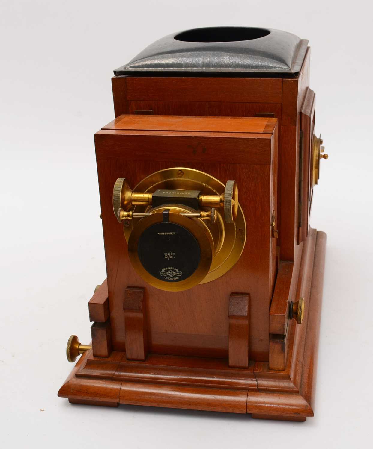 An early 20th Century brass and mahogany Magic Lantern - Image 3 of 7