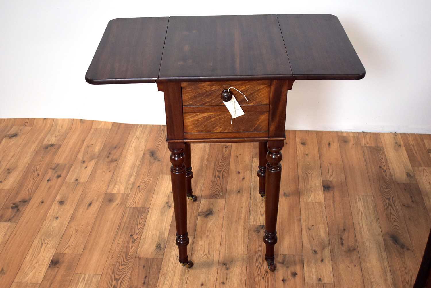 A 19th Century Victorian mahogany Pembroke occasional/side table; and a Georgian drop leaf table / - Image 6 of 8