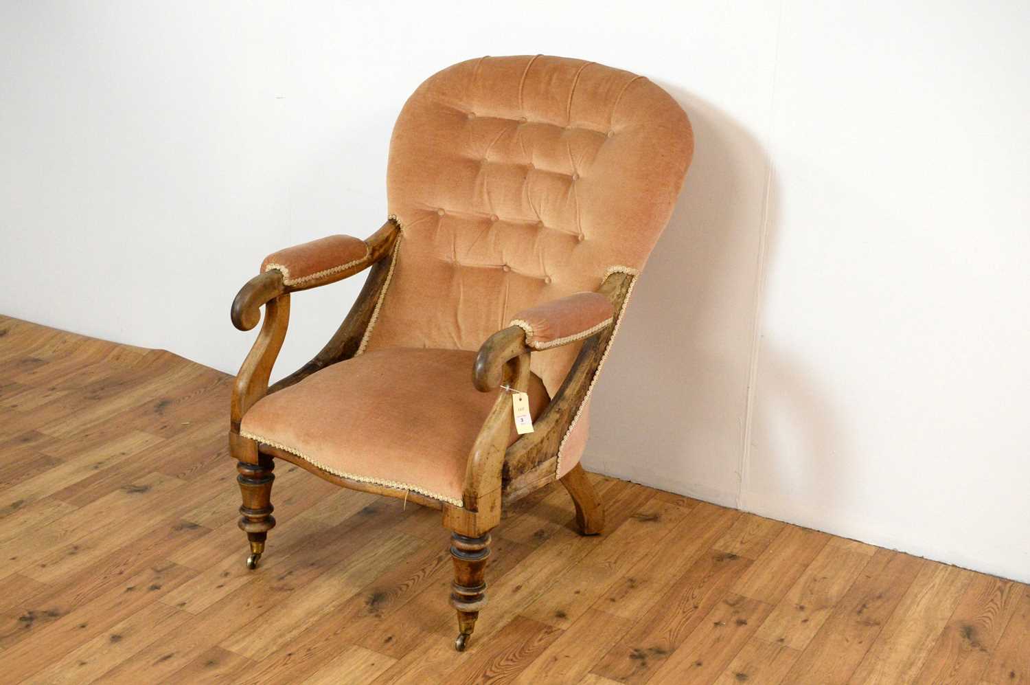 A Victorian mahogany framed armchair - Image 4 of 6