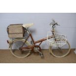 ﻿A vintage Raleigh Twenty Shopper bicycle