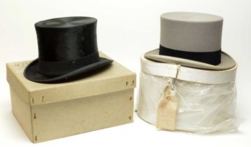 A gentleman’s grey felt top hat