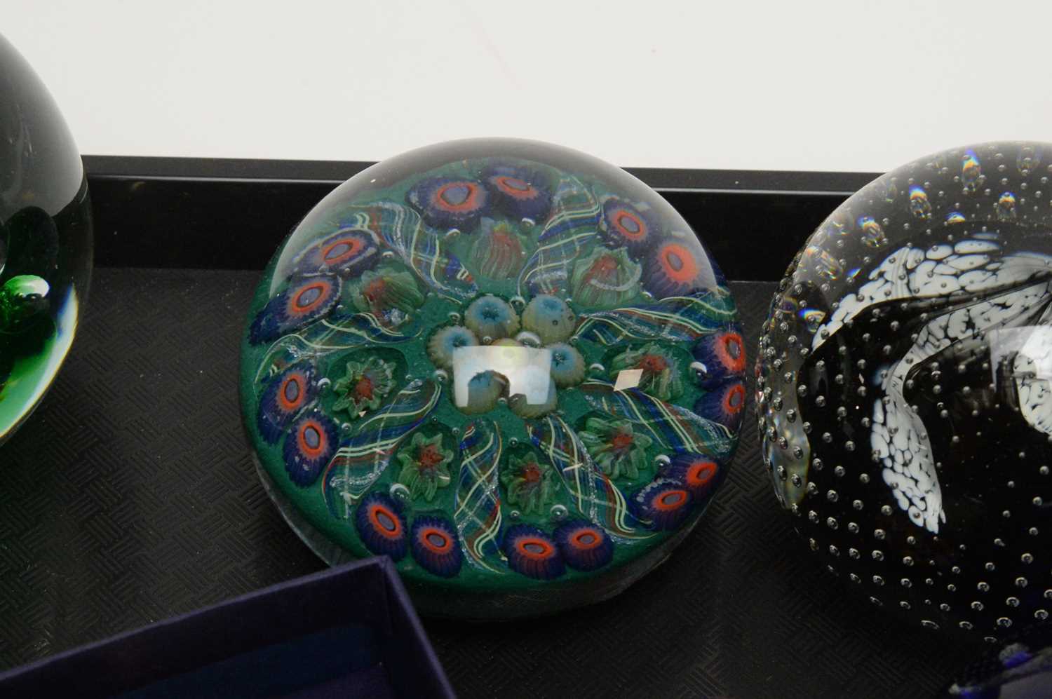 A collection of glass paperweights; and other items - Image 4 of 4