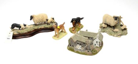 A Lilliput Lane ‘Troutbeck Farm’ model farmhouse;and other ceramic items