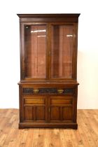 An Edwardian mahogany glazed bookcase