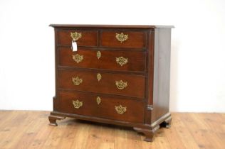 A late Georgian mahogany chest of drawers