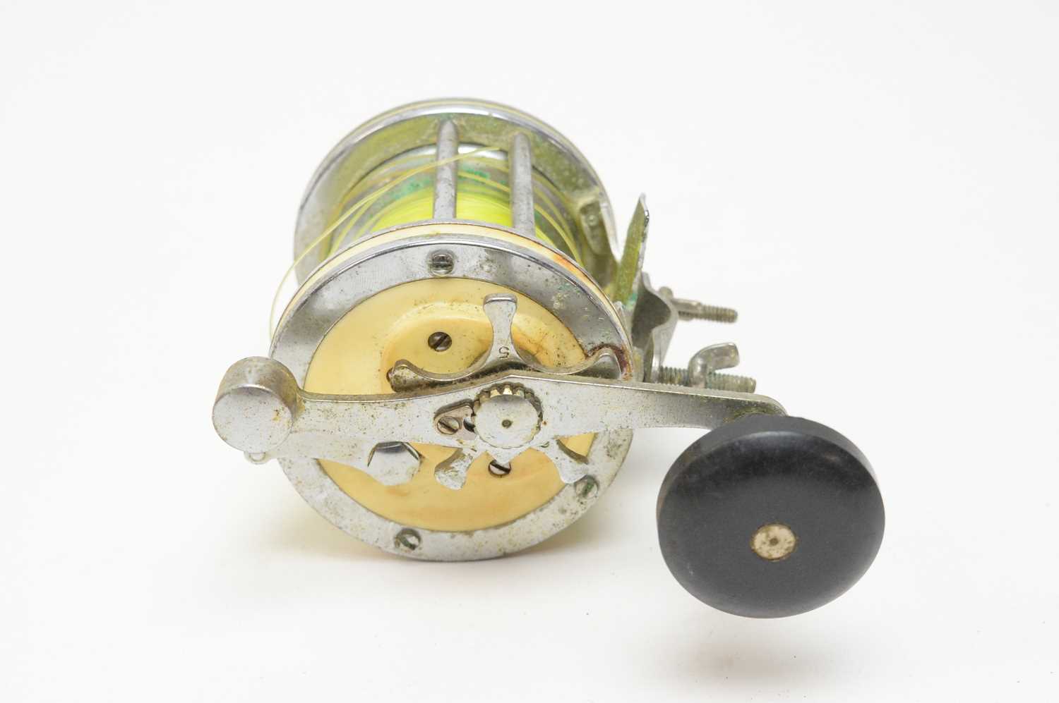 A collection of spinning reels - Image 9 of 9