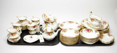 A Royal Albert ‘Old Country Roses’ tea and dinner service