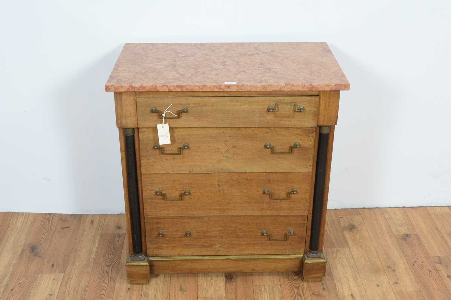 A 19th Century Continental mahogany and marble-topped chest of drawers - Image 2 of 4