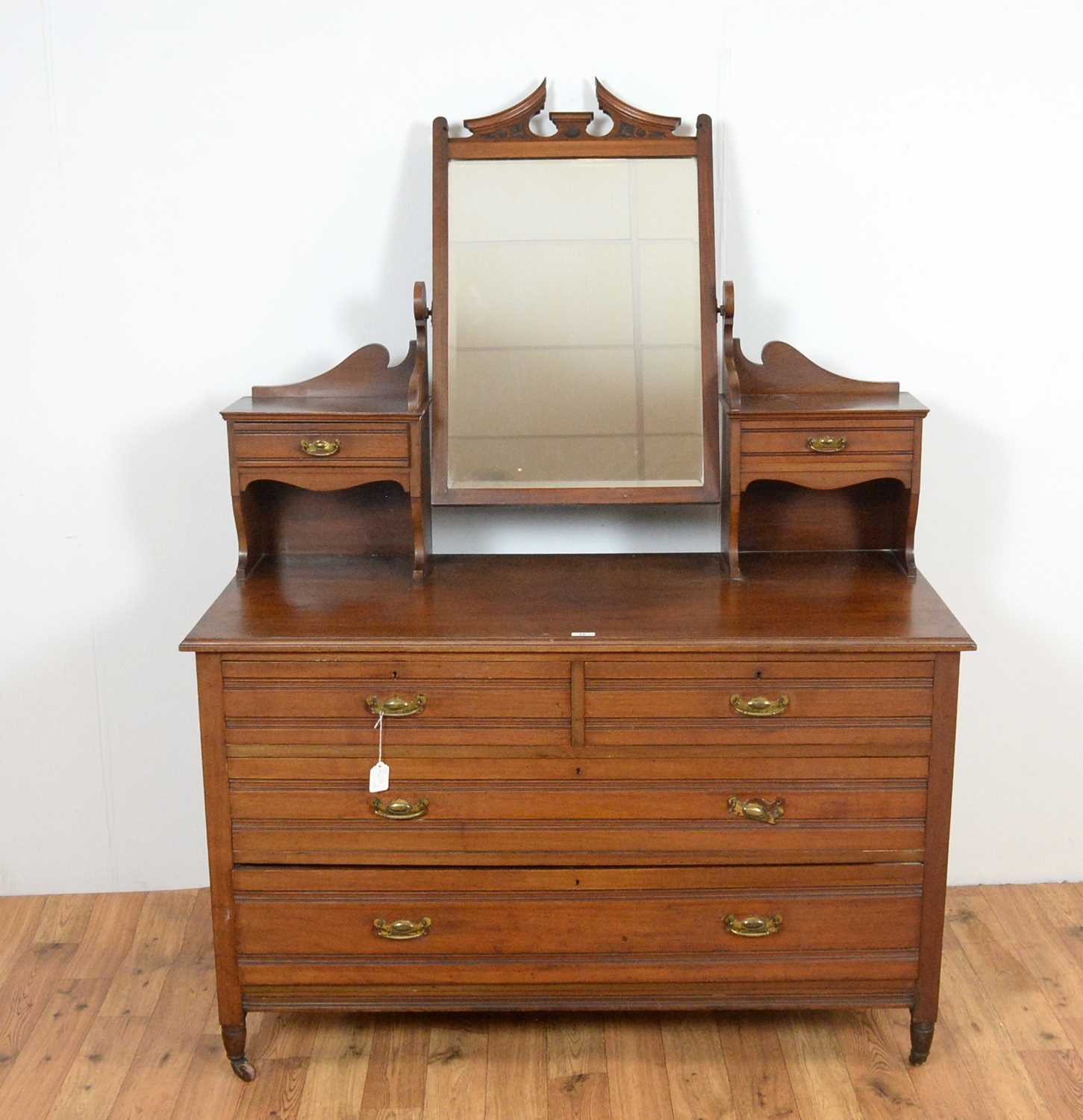 A matched Edwardian mahogany three piece bedroom suite: and a similar wardrobe (4) - Image 7 of 13