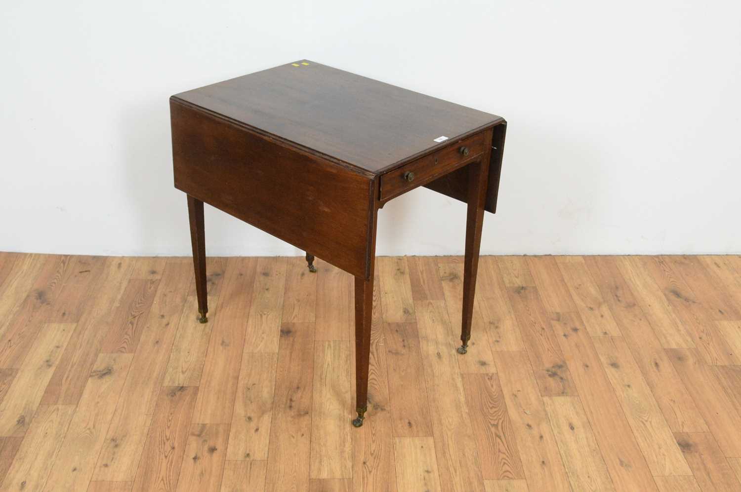 A George III mahogany Pembroke table. - Image 2 of 4