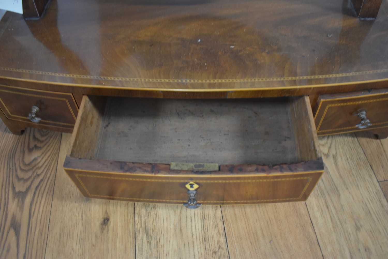 A 19th century rosewood tea table - Image 6 of 6