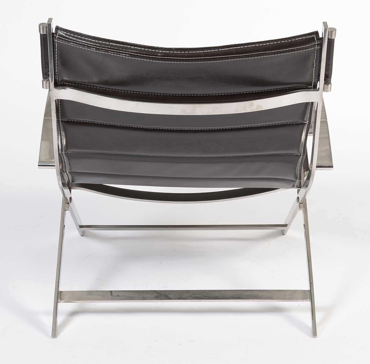 Contemporary Italian chrome and leather sling lounge chair - Image 3 of 6