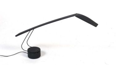 PAF Studio: A dove desk lamp