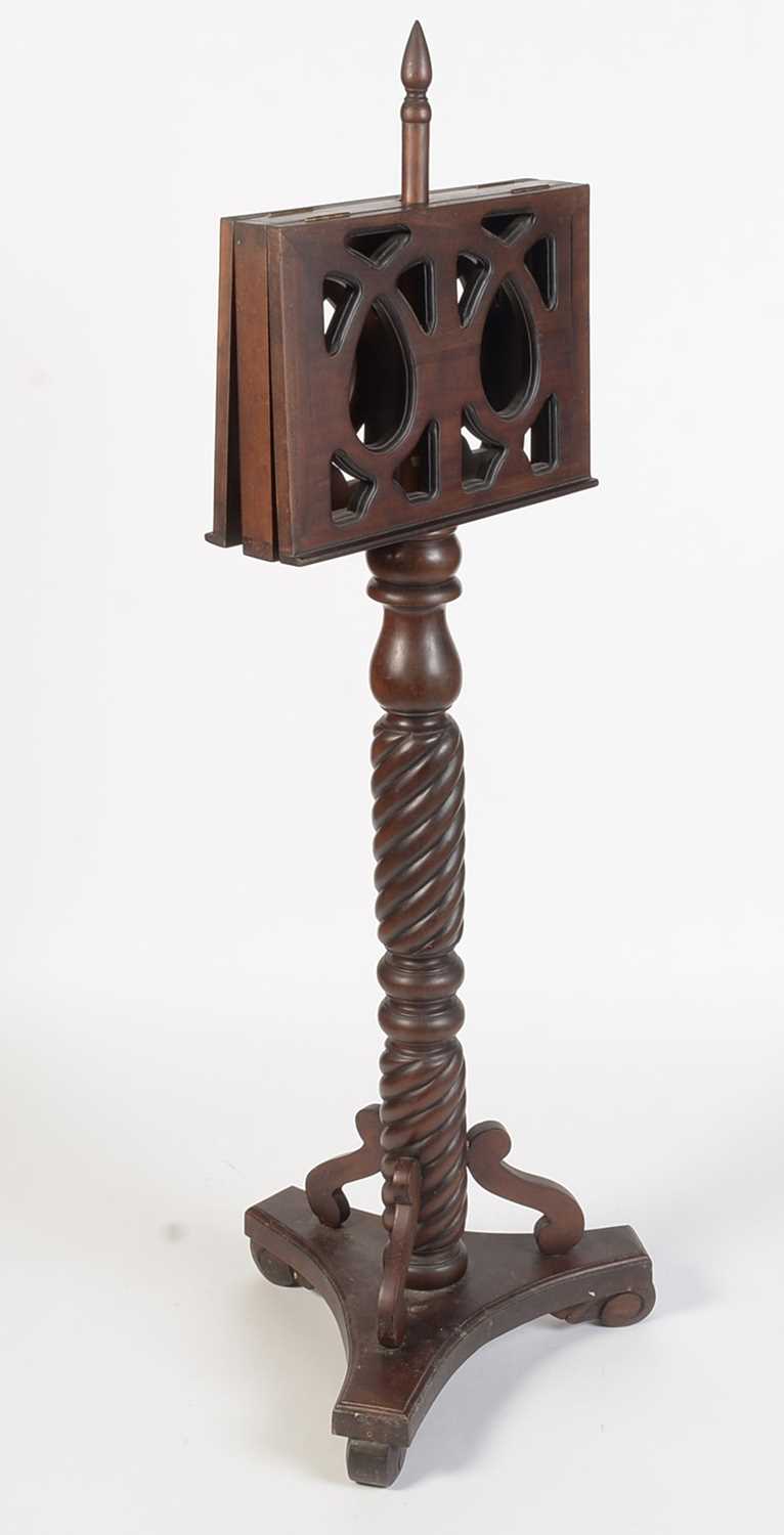 Mahogany duet stand - Image 3 of 9