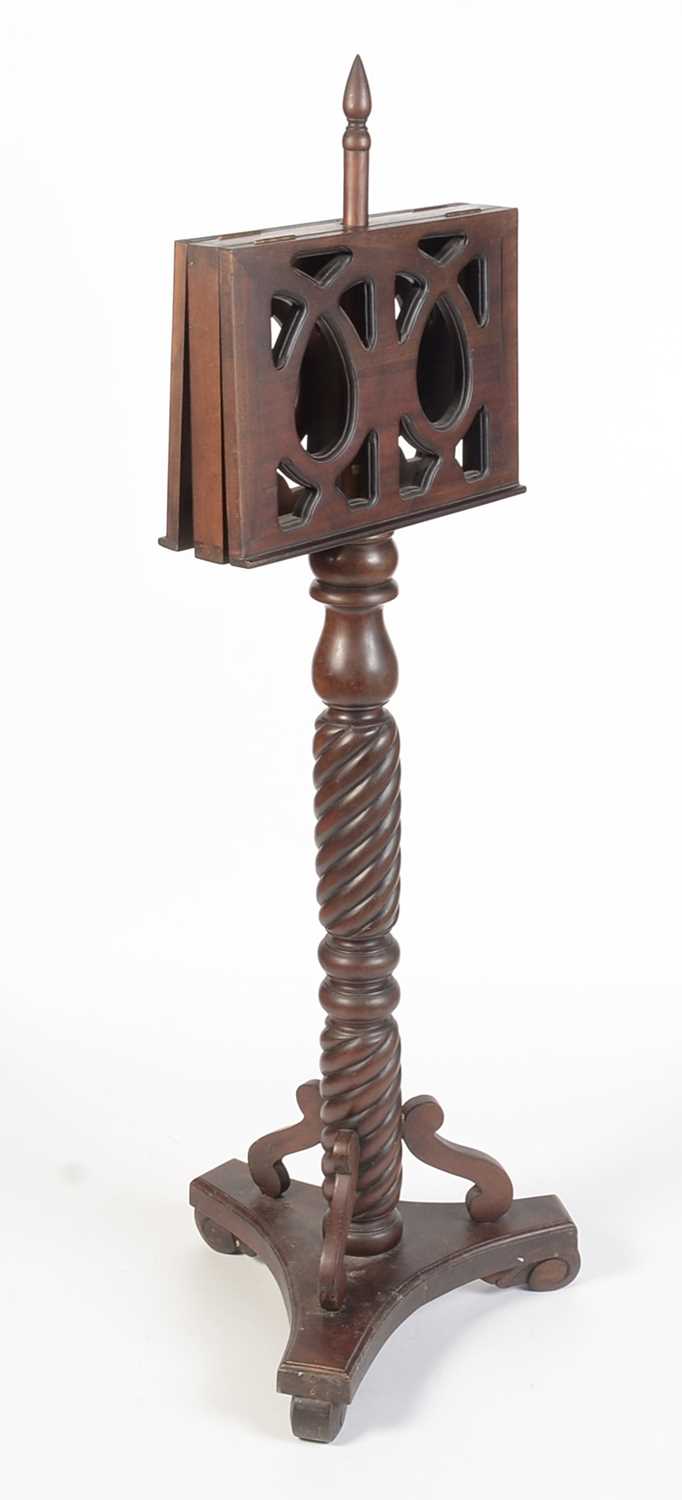 Mahogany duet stand - Image 2 of 9