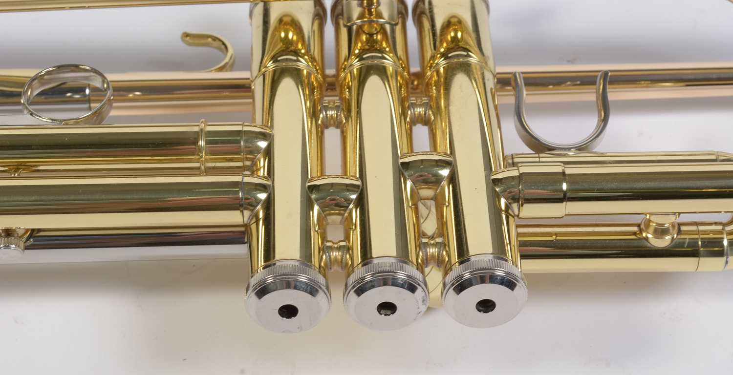 Yamaha 2320E Bb trumpet, cased - Image 5 of 13