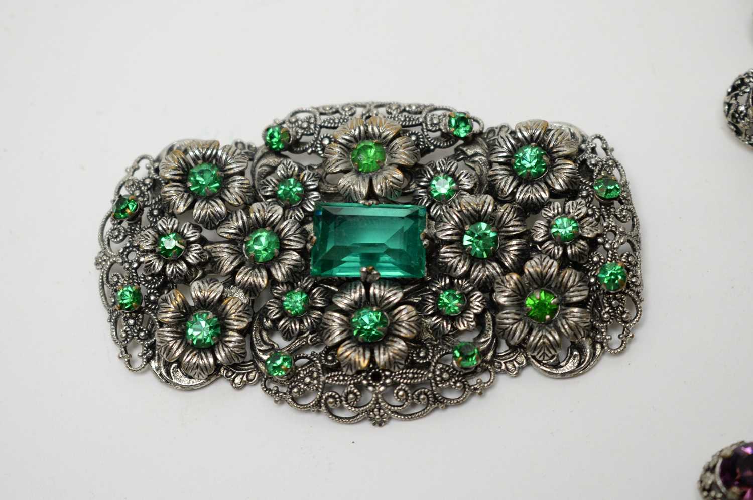 1930s Czechoslovakian paste set jewellery, including a raincloud brooch - Image 3 of 4