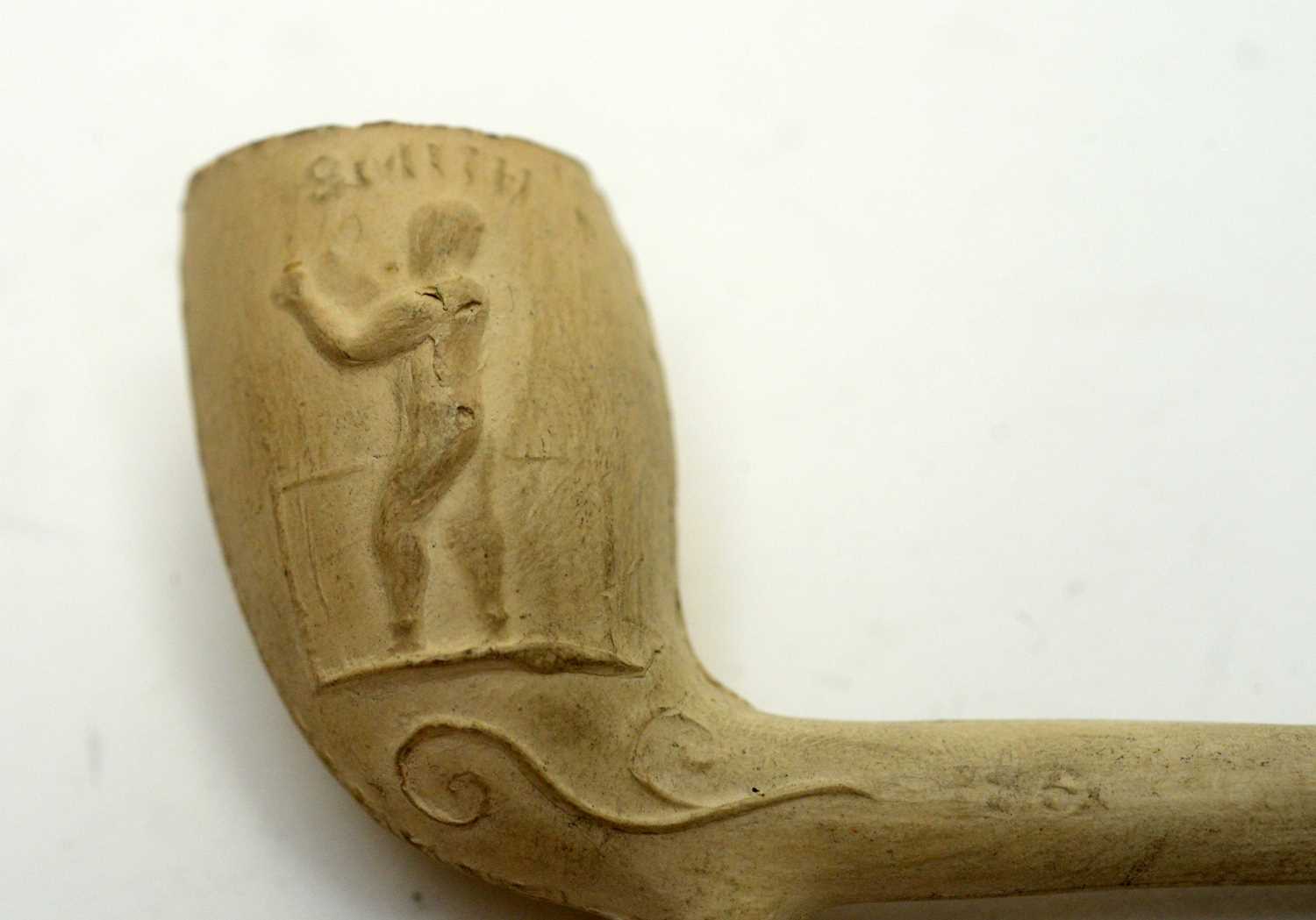 A 19th Century clay pipe of boxing interest - Image 4 of 4