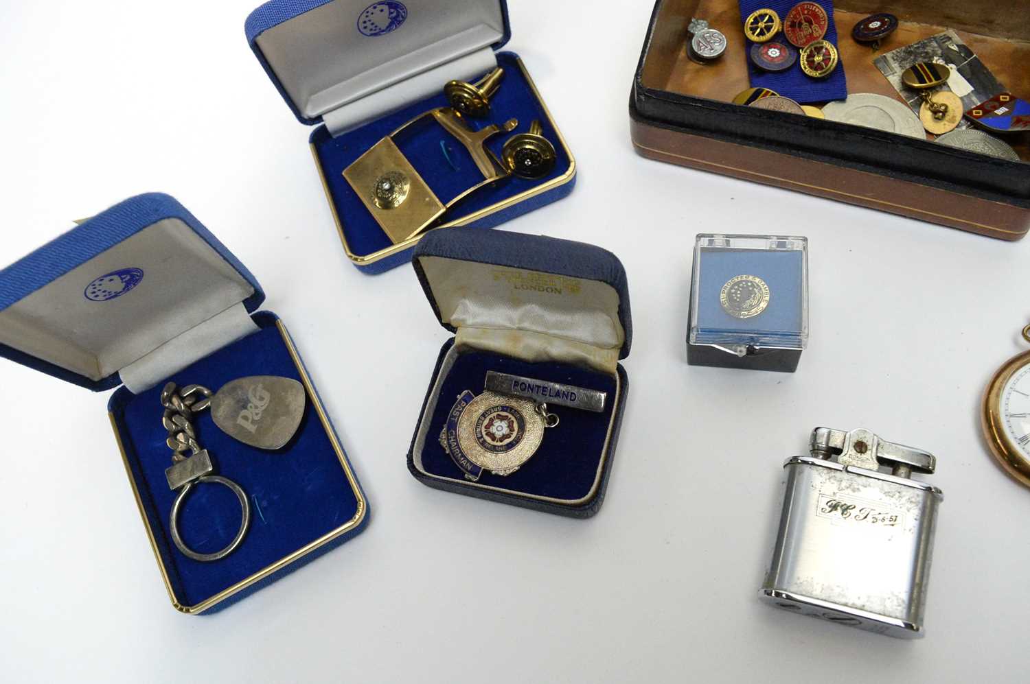 A gentleman's group of jewellery and collectors' items - Image 4 of 4