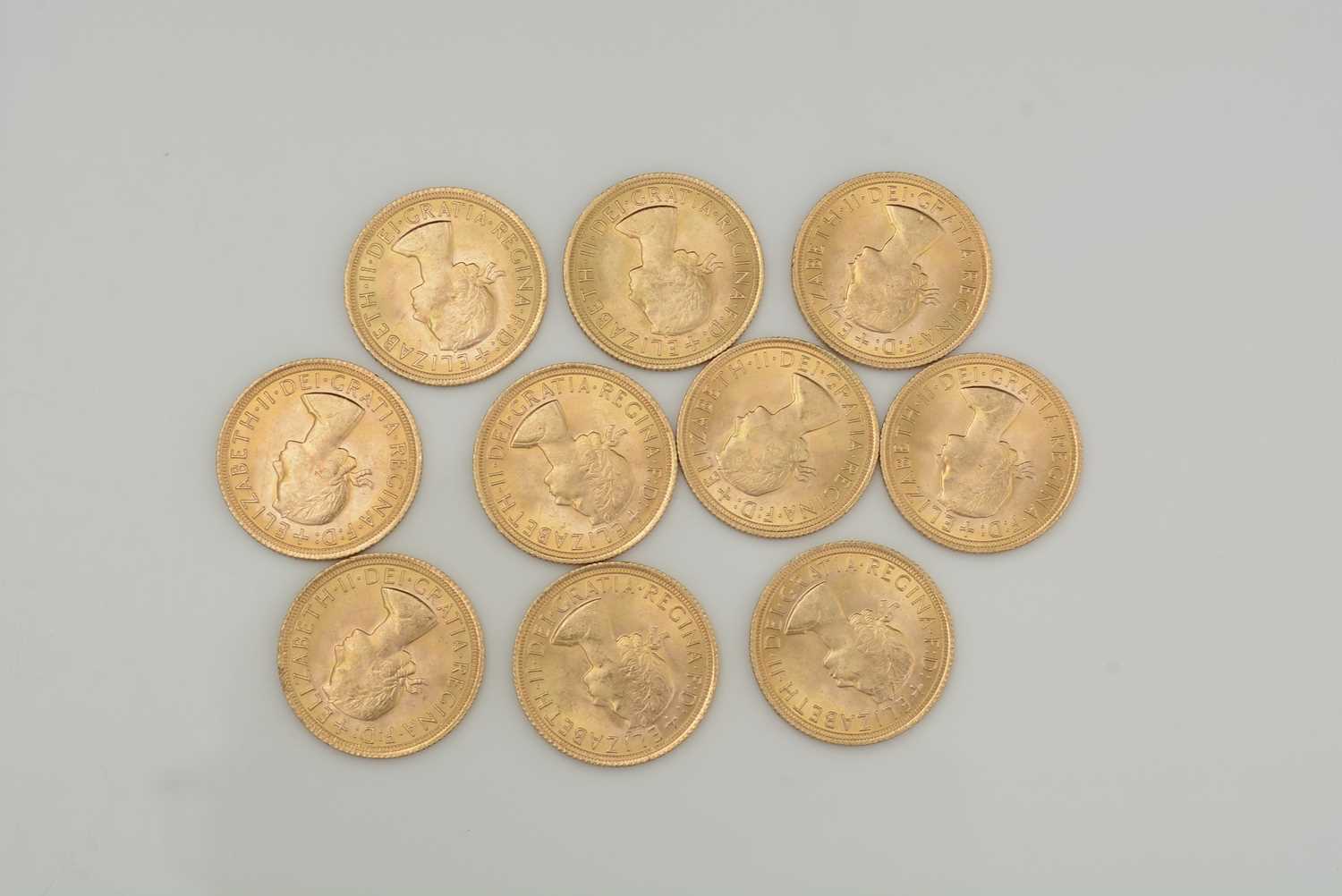 Ten Elizabeth II gold sovereigns, all 1968 - Image 3 of 3
