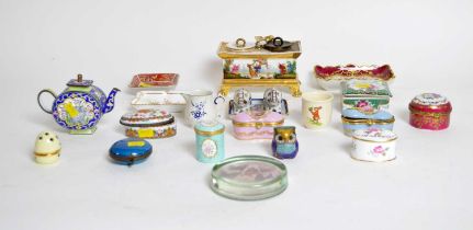 A selection of decorative ceramics and pillboxes