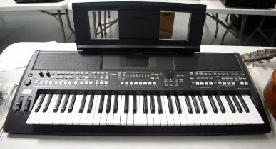 A Yamaha PSR-SX600 digital keyboard