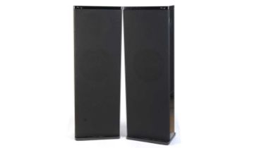 A pair of Mirage M-3si hi-fi speakers