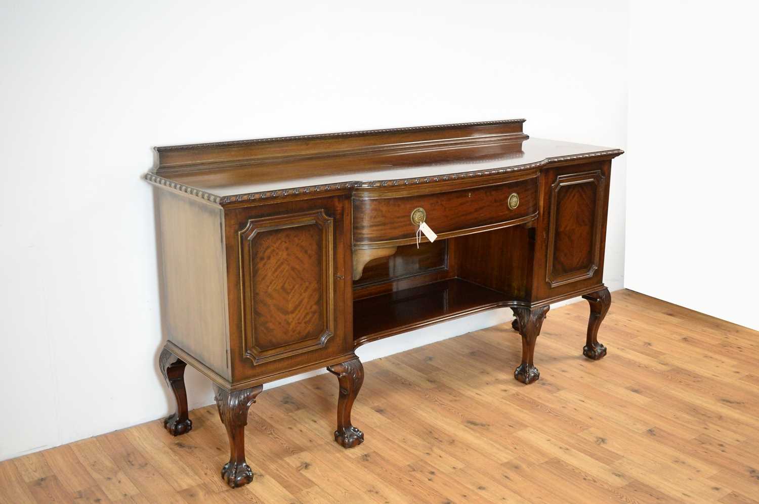 Waring and Gillows: An early 20th century mahogany bowfront sideboard - Image 2 of 4