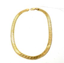 A yellow gold herringbone chain choker necklace