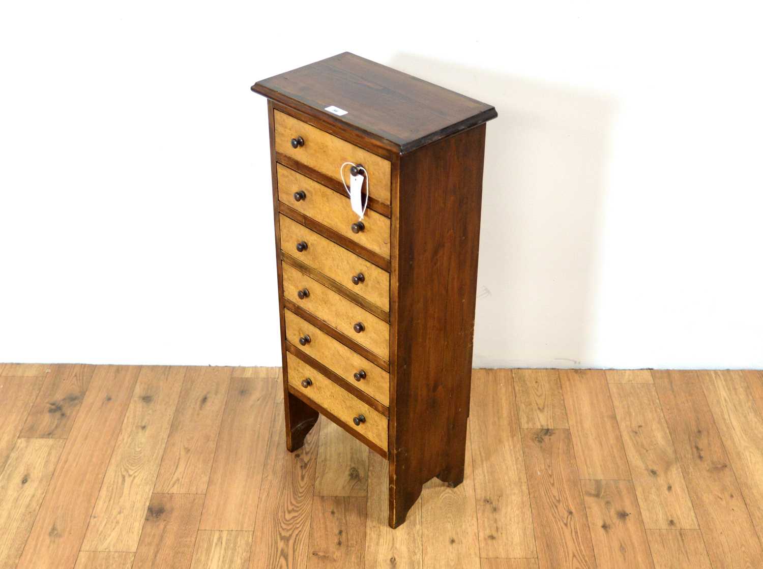 A pine and birds eye maple chest of drawers of small size - Image 2 of 5