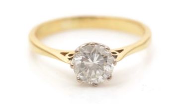 A single stone solitaire diamond ring