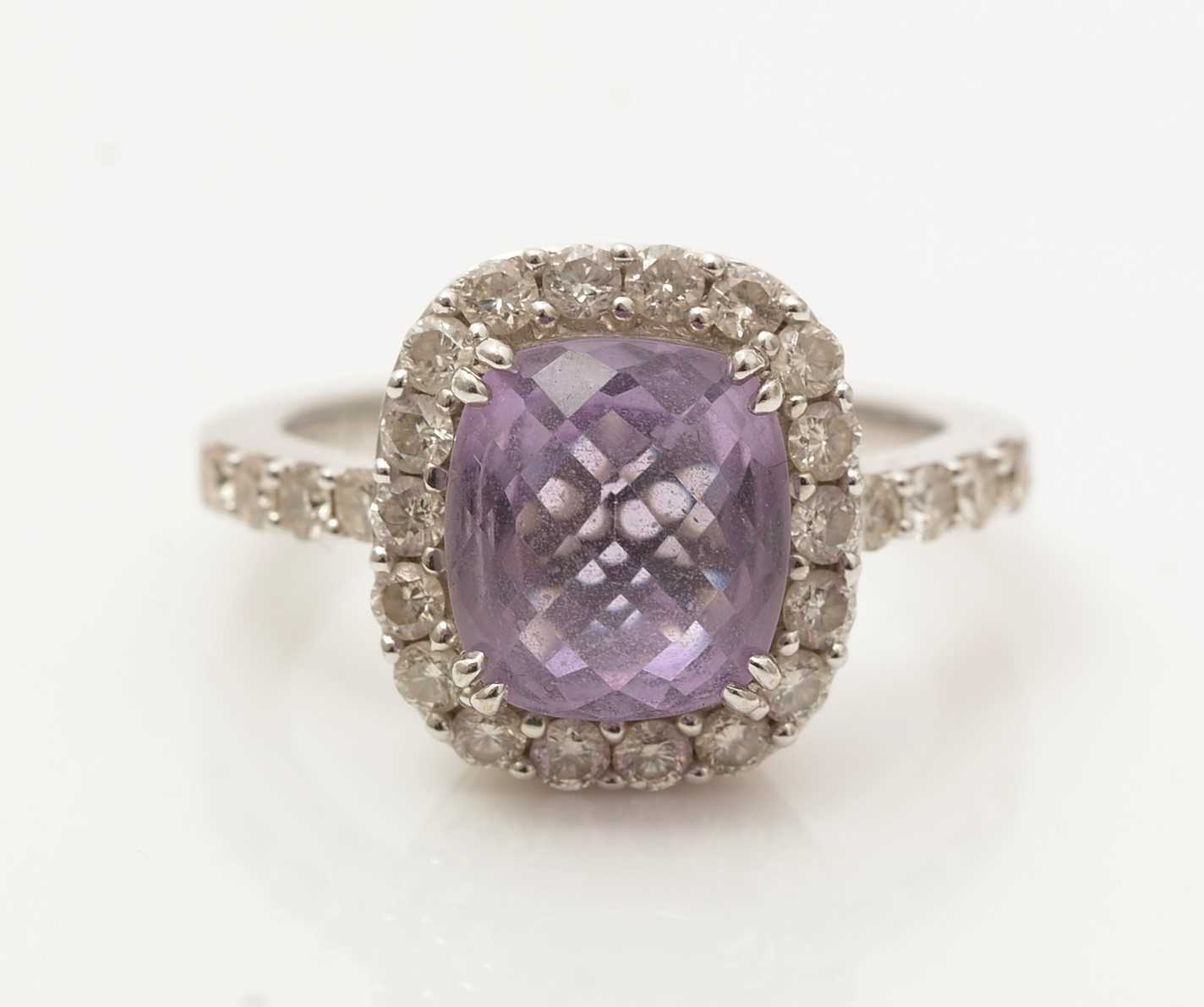 An amethyst and diamond cluster ring - Image 2 of 6