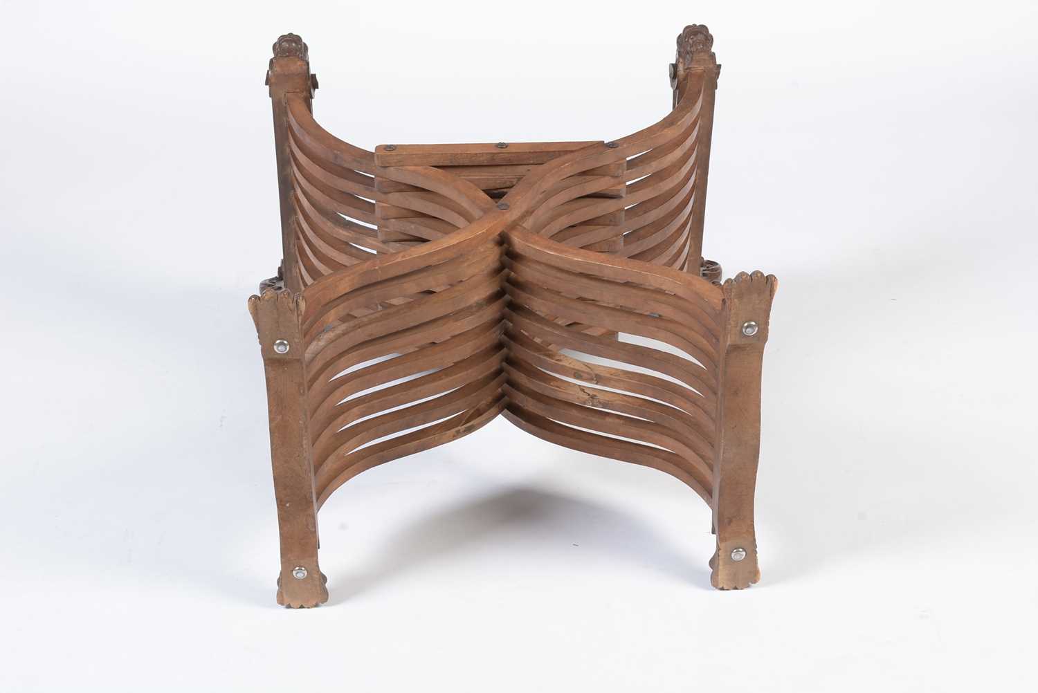 A decorative Italian carved walnut Savonarola chair c1900 - Image 3 of 21