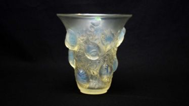 Lalique 'Saint Francois' opalescent vase