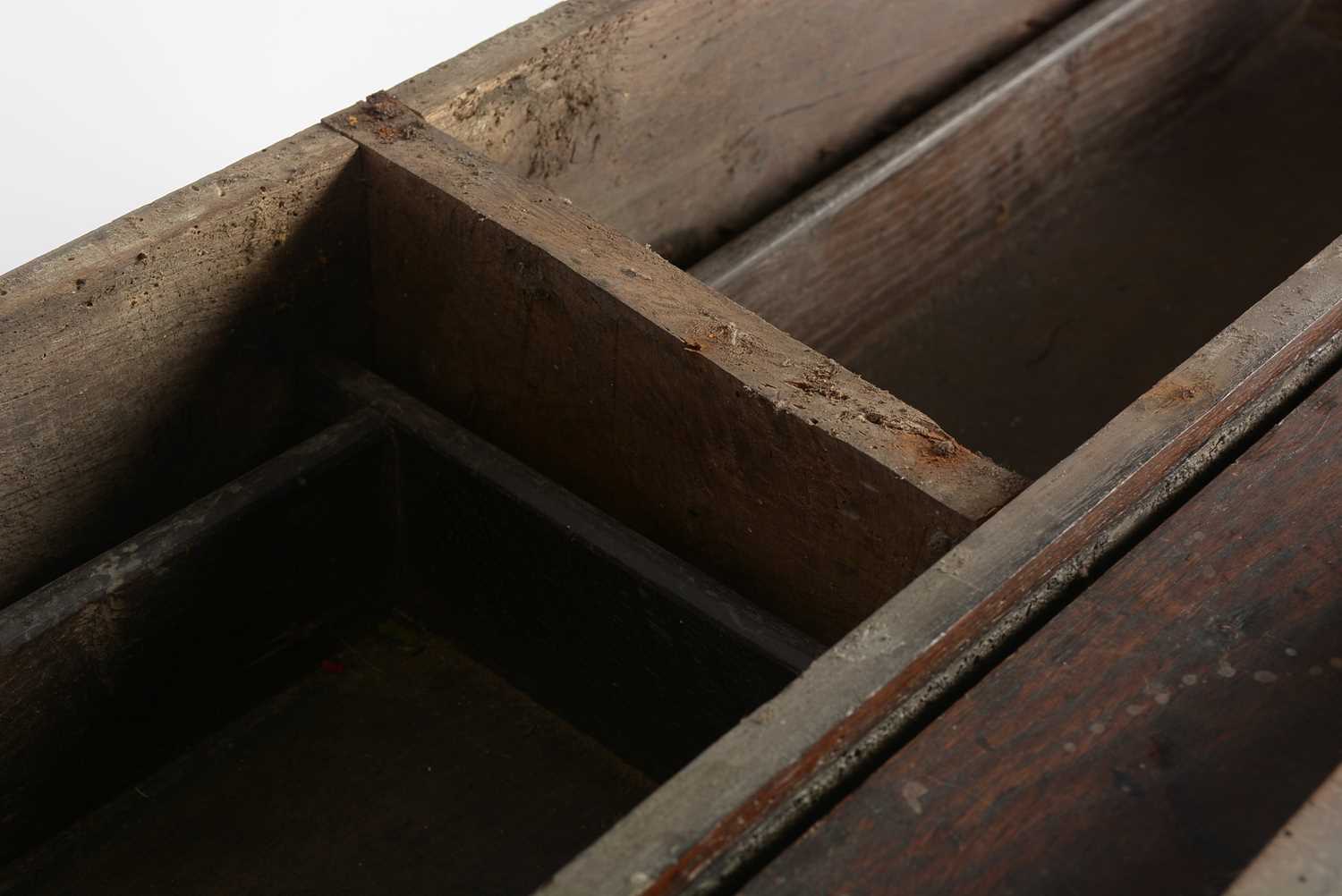 An 18th Century oak dresser base - Image 7 of 16