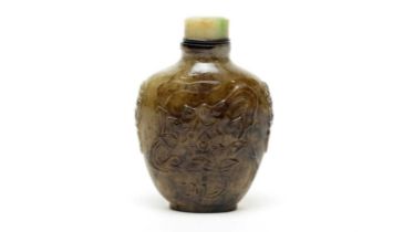 Chinese Green hardstone snuff bottle