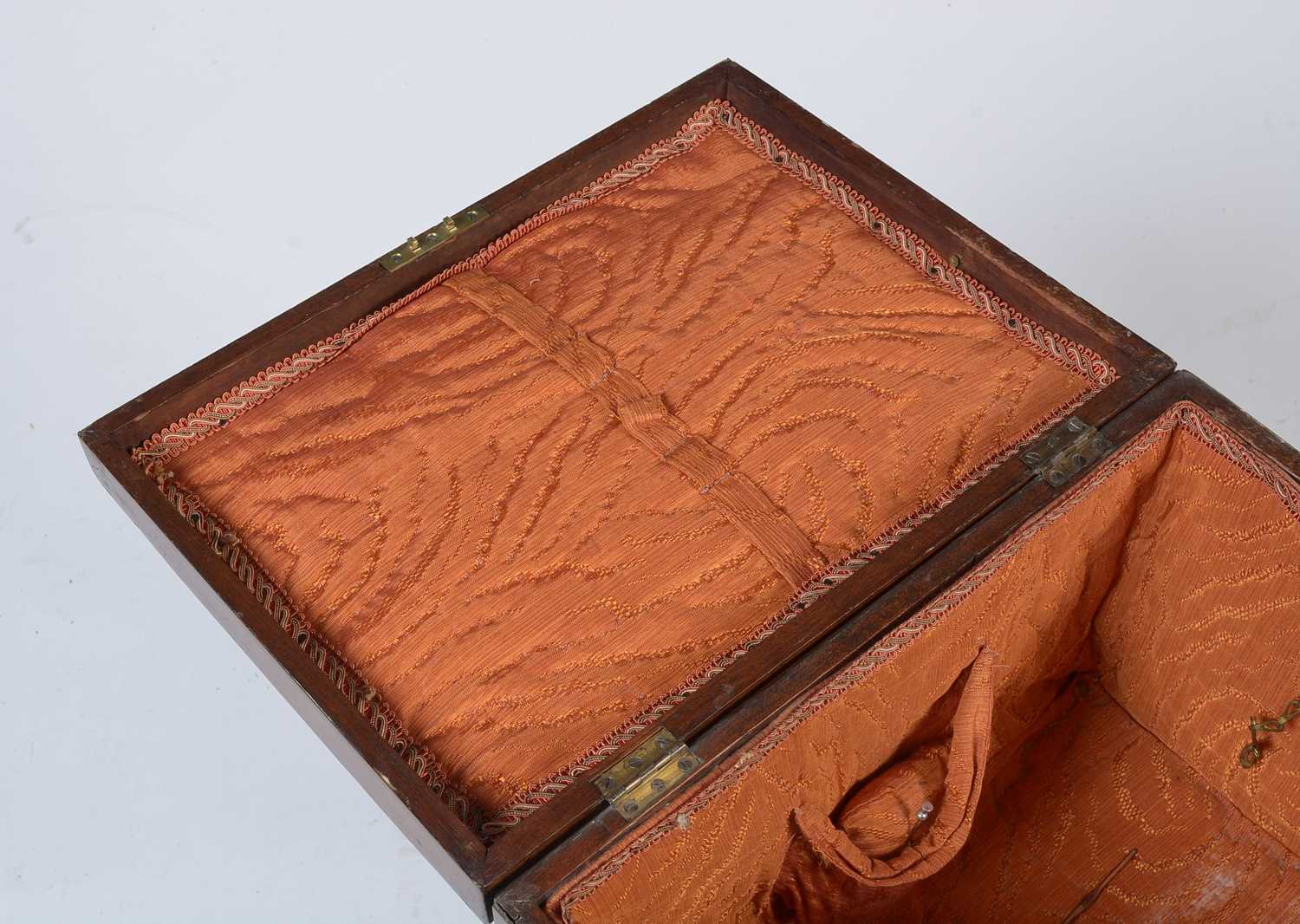 A Georgian mahogany work box - Image 5 of 7