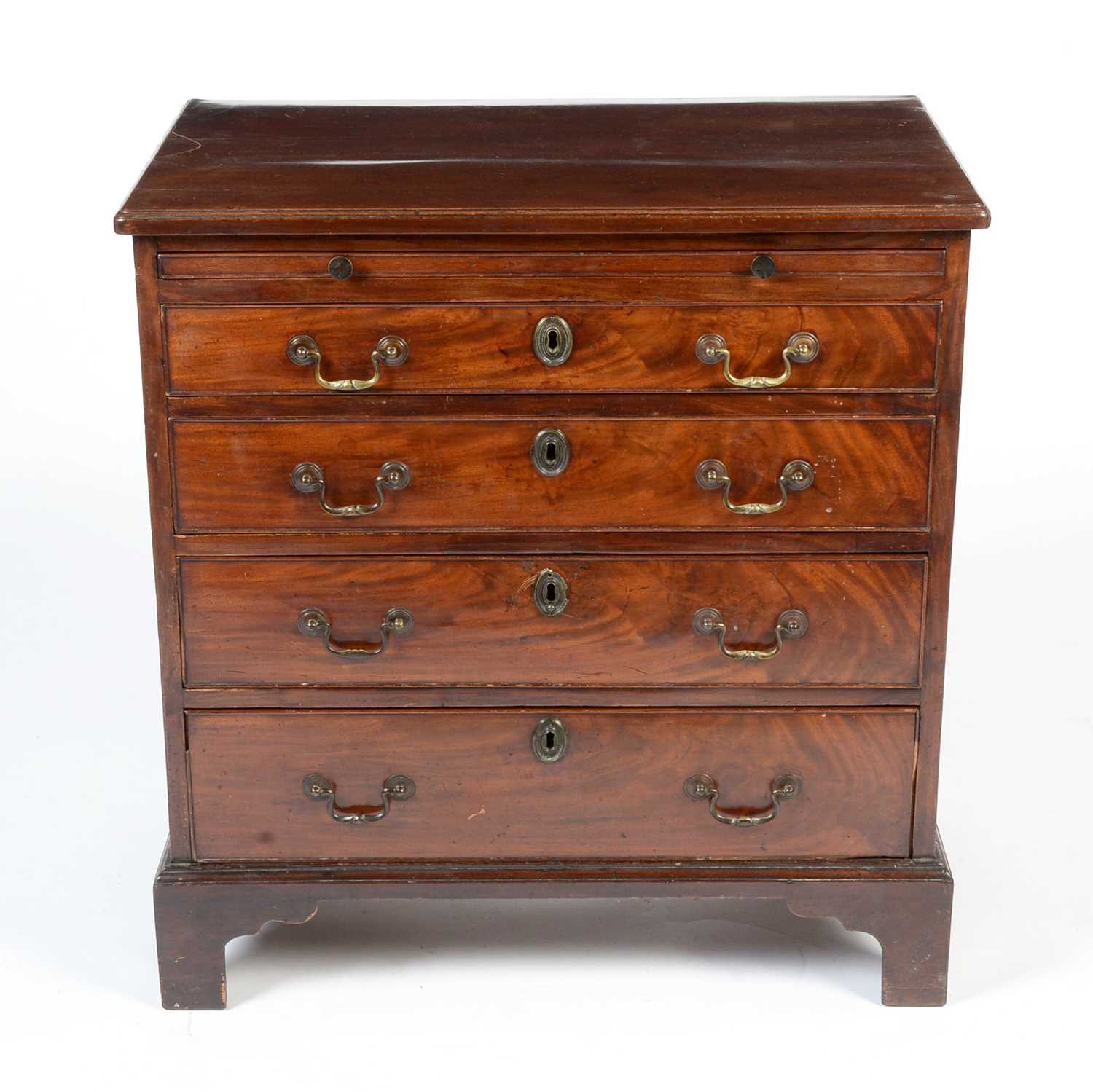 A George III mahogany bachelor's chest - Image 2 of 12