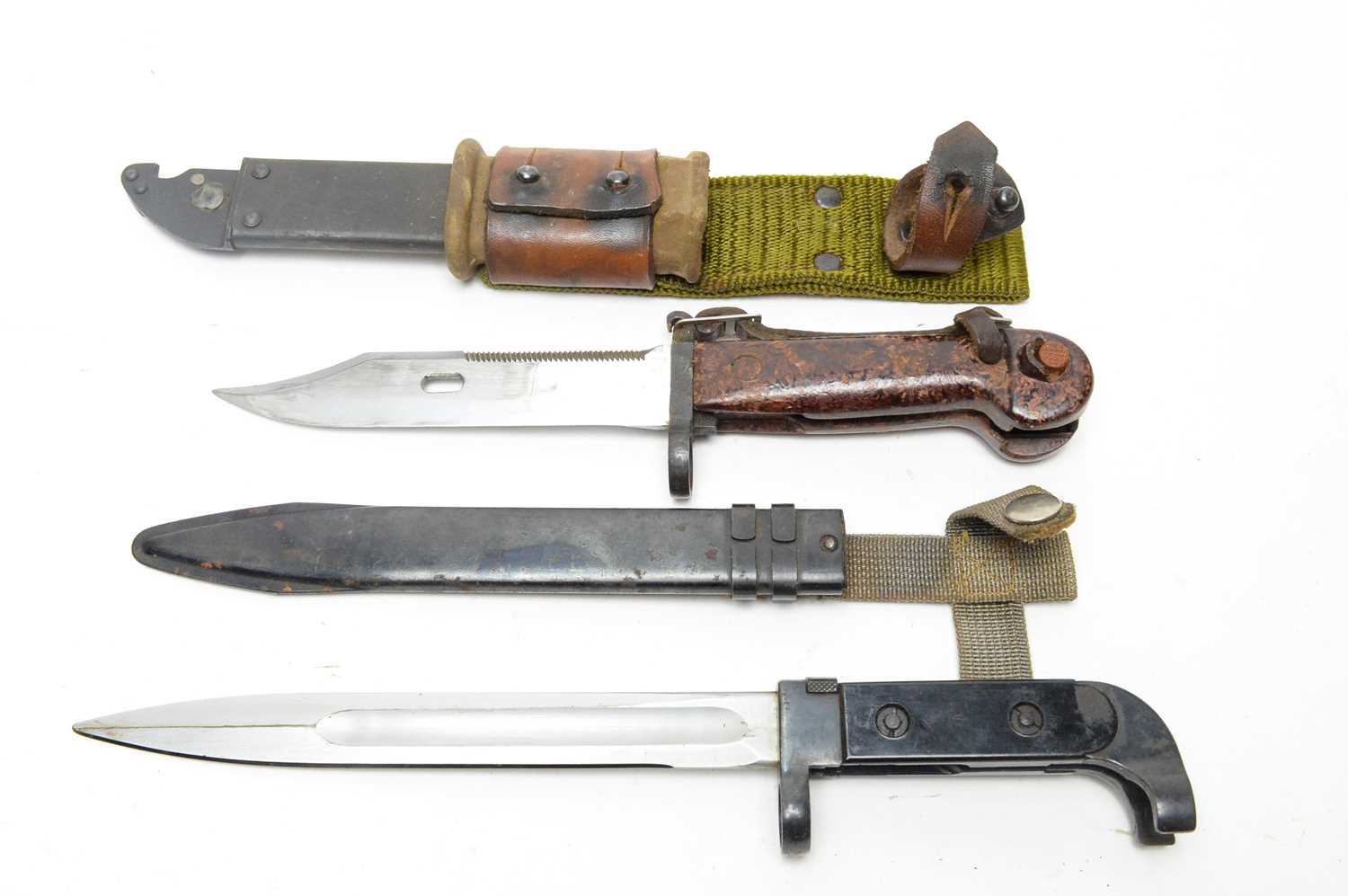 Four different AK bayonet patterns, - Image 2 of 8