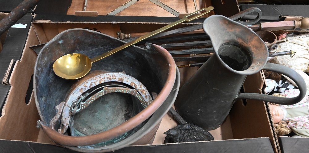 Various Victorian and later copper, brass and other metalware (2 boxes) - Image 3 of 3