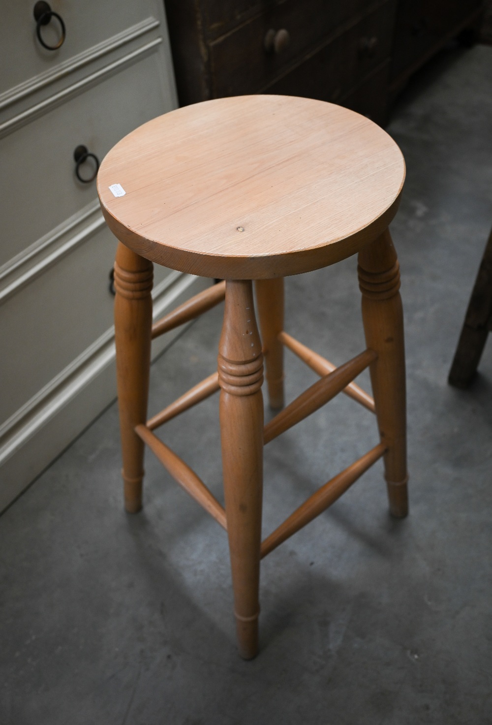 A beech children's dining set comprising circular table, 60 cm diam x 42 cm high to/w two chairs - Image 3 of 3