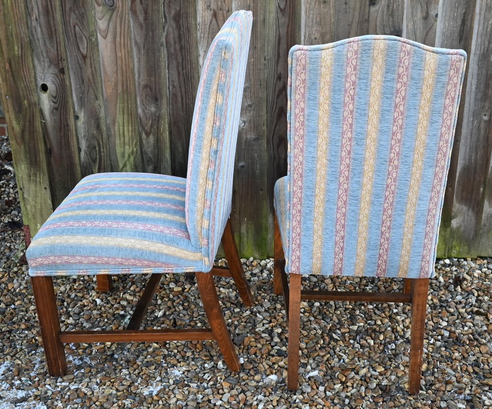 A set of four Georgian style blue, yellow and pink striped hump-back dining chairs (4) - Image 3 of 3