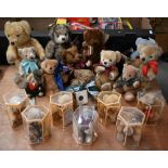 Nineteen various Merrythought teddy bears, 40-16 cm