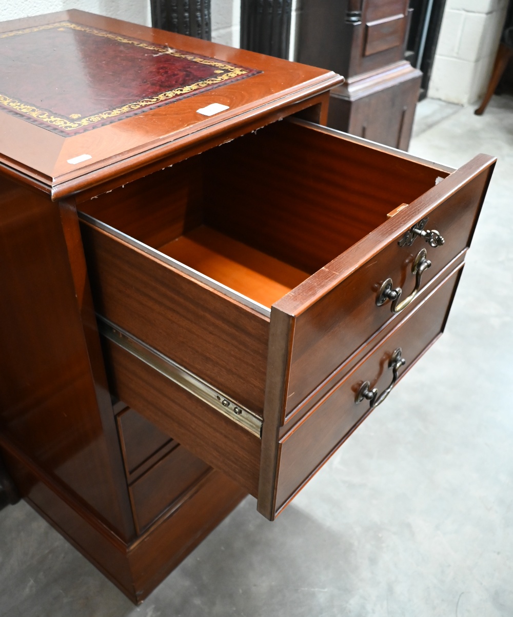 A mahogany two drawer filing chest with gilt tooled burgundy leather top, 50 cm wide x 60 cm deep - Image 3 of 3