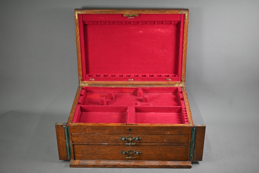 Edwardian oak canteen with hinged top and two fitted drawers, 49cm wide (empty) - Image 4 of 5