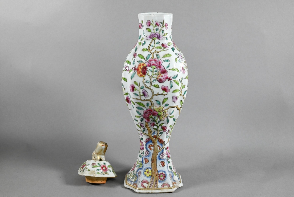 A pair of 18th century Chinese famille rose garniture vases and covers with gilded animal finials, - Image 12 of 19