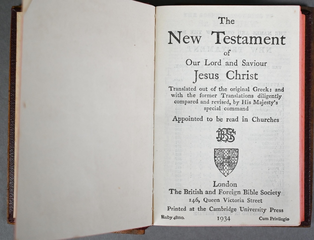 Holy Bible, notes by Rev Alexander Fortescu[sic], Rector of Stretton, Winchester 1774, gilt dec full - Image 3 of 5