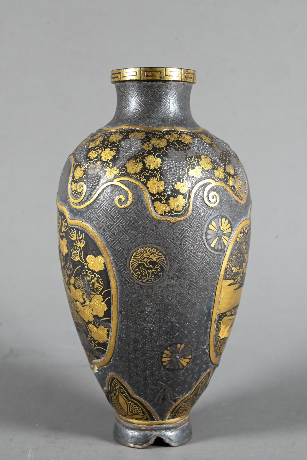 A small late 19th or early 20th century Japanese iron and mixed metal Komai style vase signed - Image 5 of 10